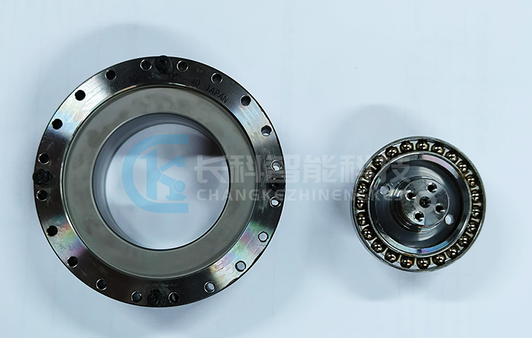 安川MH24 B軸減速機HW1382522-A 安川MH24 B軸減速機HW1382522-A