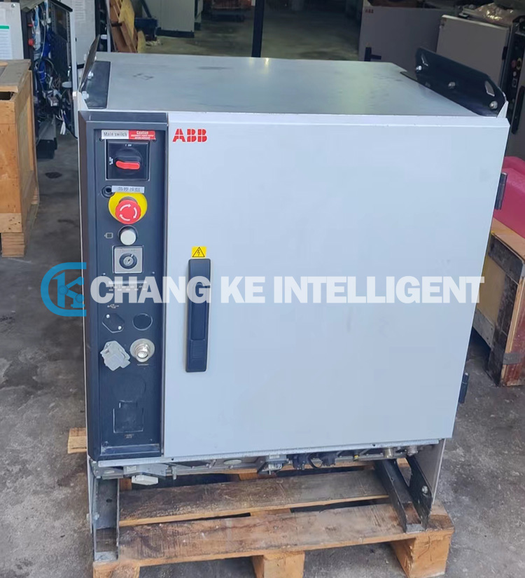 ABB控制柜IRC5 M2004